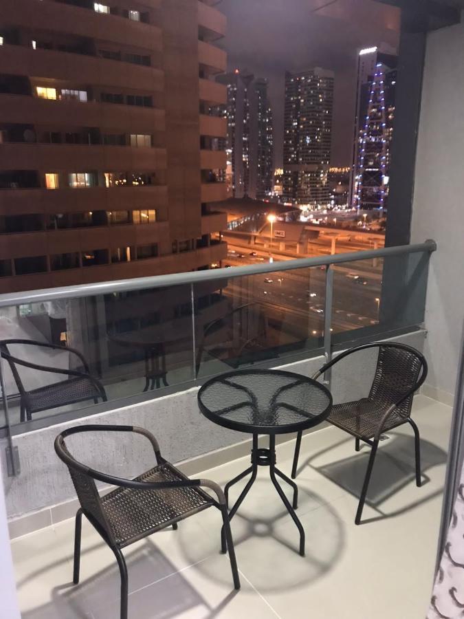 The S Leilighet Dubai Eksteriør bilde